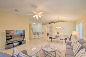Modern Gulf Breeze Retreat about 4 Mi to Beaches!